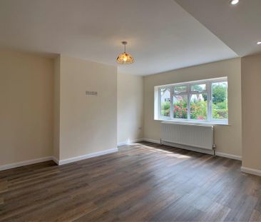 4 bedroom semi-detached house to rent - Photo 2