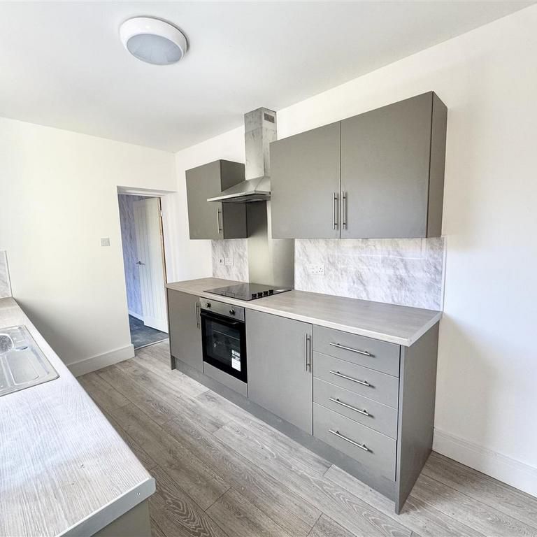 3 bedroom terraced house to rent - Photo 1