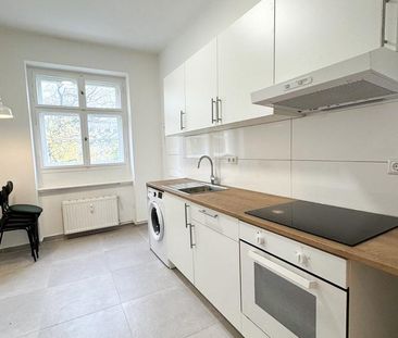 3 Zimmer Wohnung möbliert befristet NEU renoviert mit Küche - Photo 4