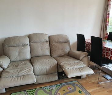 2 Bed Flat, Honister, RG1 - Photo 1
