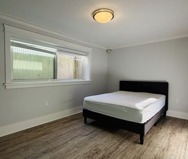 6386 Lakeview Avenue apartment — Burnaby, BC (1-Bedroom) - 1 Bedroom - Photo 1