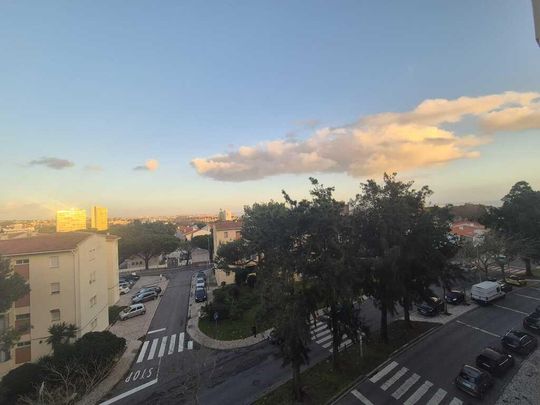 2 Bedroom Apartment with parking, Bairro do Rosário, Cascais - Photo 1