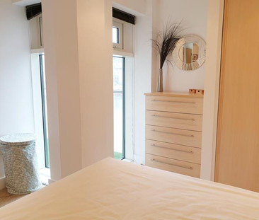Altamar, Kings Road, SWANSEA - Photo 2 | Rentumo
