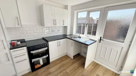 3 bed terraced house to rent in NE63 - Photo 3