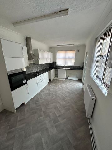 3 Bed Terraced House, Sidney Road, L20 - Photo 3