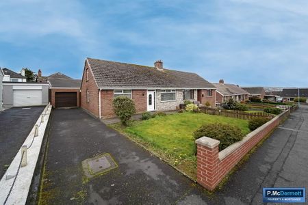 31 Rossdowney Gardens, Waterside, L'Derry, BT47 5PW - Photo 4