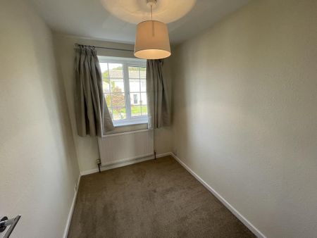 3 bedroom detached house to rent - Photo 3