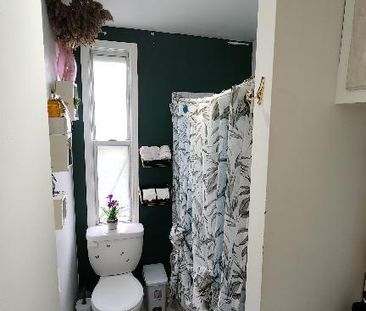 Grand 4 1/2 sur deux étage avec cour à Salaberry-de-Valleyfield 1215$ - Photo 4