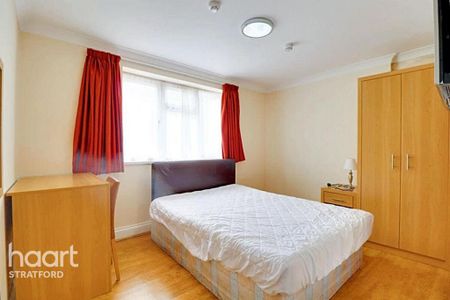 1 bedroom in a flat share to rent - Photo 2