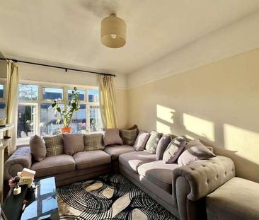 Horsell, Woking, GU21 - Photo 2