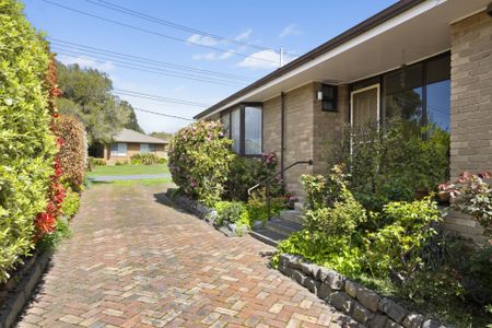 6-8 Tinworth Avenue, Canadian - Photo 3