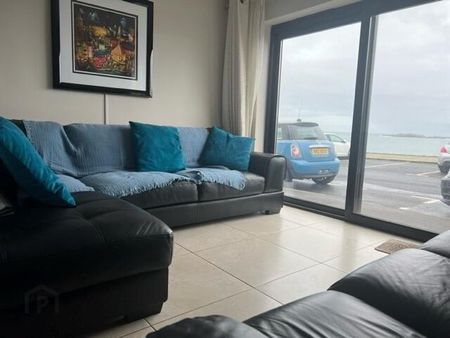 2 Island View, 4 Bath Terrace, (Student Let), Portrush, BT56 8AN - Photo 2