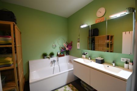 Centraal gelegen appartement met 2 slaapkamers en terras in - Foto 2