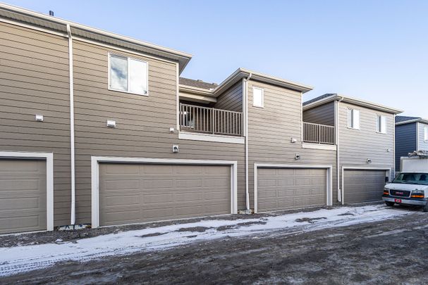 421 Yorkville Avenue Southwest, Calgary - Photo 1