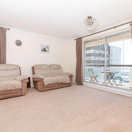 Brighton Road, Worthing, BN11 - Photo 1