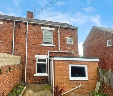 2 bedroom end of terrace house to rent - Photo 5
