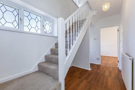 3 bedroom semi-detached house to rent - Photo 2