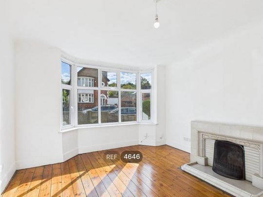 3 bedroom semi-detached house to rent - Photo 1