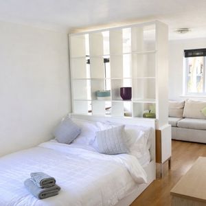 Studio Flat, Constable Court, W4 - Photo 2