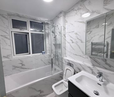 1 bedroom in a house share to rent - Photo 2