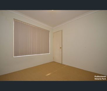 3/40 Somerset Street, East Victoria Park, WA 6101 - Photo 2
