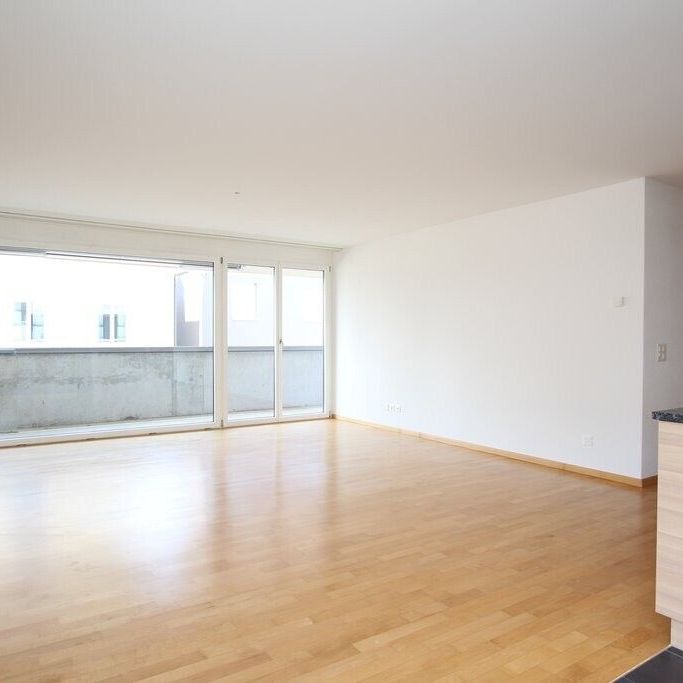 Living in the heart of the city of Wil - Photo 1