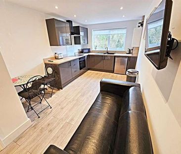 Commercial Street, Beddau, Pontypridd, CF38 - Photo 6