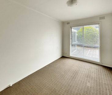 2/339 Pakington Street, Newtown - Photo 2