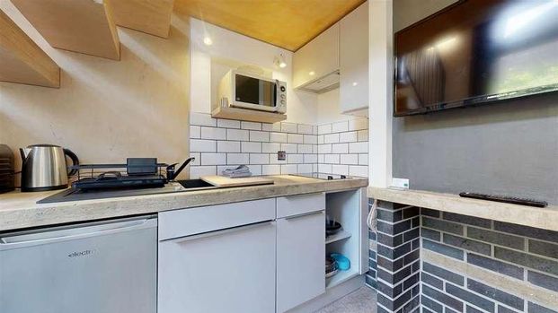 Reforne, Portland, DT5 - Photo 1