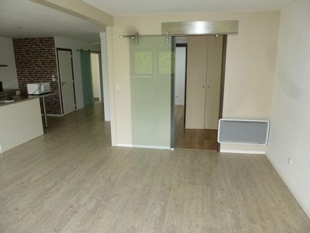 Location Appartement 2 pièces 82m² LA ROCHELLE 17000 - Photo 5