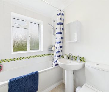 3 bedroom apartment to rent - Photo 5