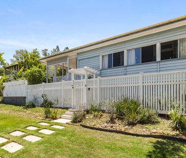 Charming Character Home - Photo 1