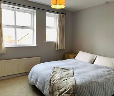 3 bedroom semi-detached house to rent - Photo 5