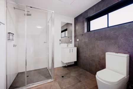 Premium Twin Share Studio (Washing/dryer combo machine supplied) - Photo 4