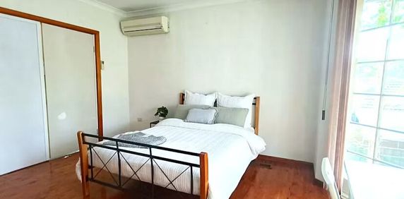 Carlingford - Photo 2