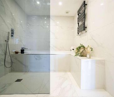 Esplanade, Whitley Bay, NE26 - Photo 1