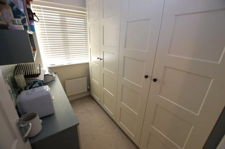 3 bedroom semi-detached house to rent - Photo 5