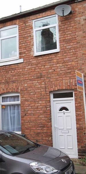 6 bedroom private hall to rent - Photo 1