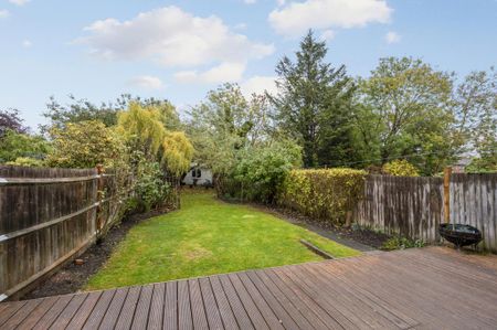 3 bedroom semi-detached house to rent - Photo 5