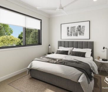 Near New 4 BED Townhouse available - Photo 5