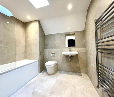 2 bedroom penthouse to rent - Photo 1