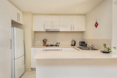 15/4-10 The Avenue, Collaroy NSW 2097 - Apartment For Rent | Domain - Photo 3