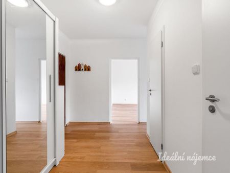 Pronájem bytu 2+1 51 m2 - Фото 2