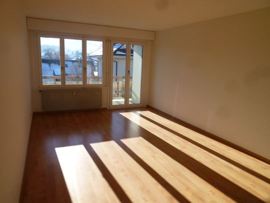 Helle 4.5-Zimmerwohnung mit grosszügigem Balkon - Photo 1