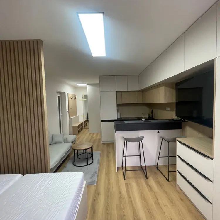 Pronájem bytu 1+kk Zlín Malenovice - Pod Hradem - Fotografie 1