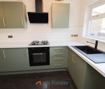 2 Bedroom House - Terraced - Photo 6