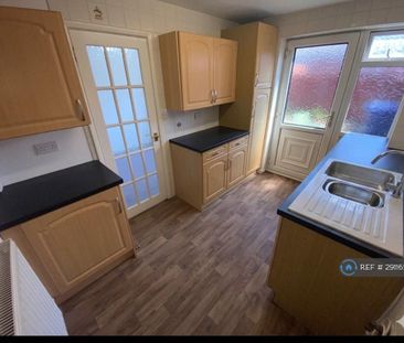 3 bedroom terraced house to rent - Photo 6