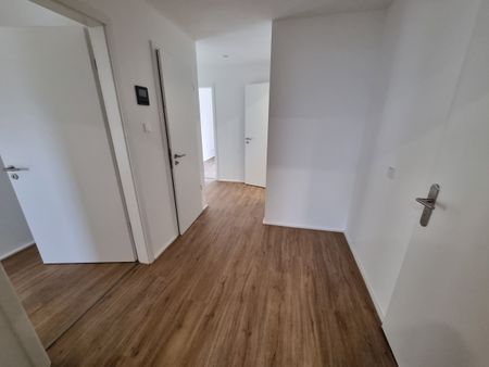 Trier-Ost: ERSTBEZUG - Neubauwohnung mit hochwertiger Ausstattung in zentraler Lage - Photo 3