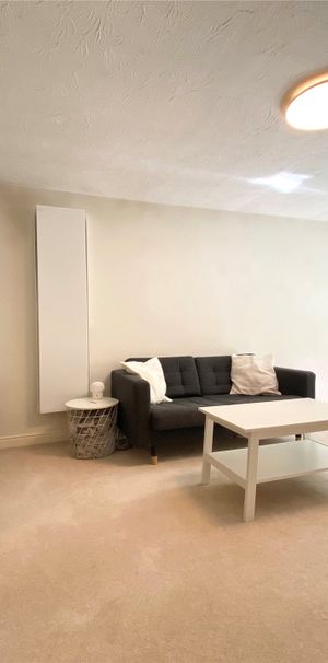 Masefield Gardens, Crowthorne Masefield Gardens, Crowthorne - Photo 1