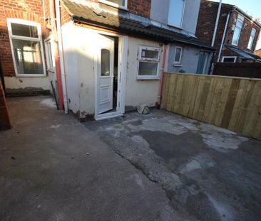 2 bedroom terraced house to rent - Photo 3
